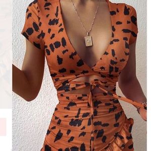 Yiliadress Selena Vneck Printed Wrap Dress